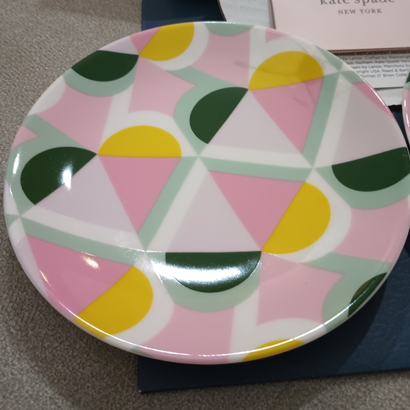 Pair of Kate Spade Geometric Plates/ Saucers 6" - Picture 2 of 4